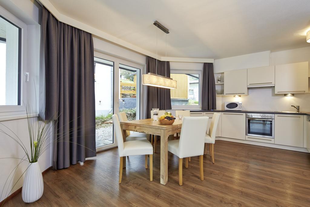 Alpendiamond Ski In & Bike Out Apartments Top 200, 400 & Penthouse 600 Solden Bilik gambar
