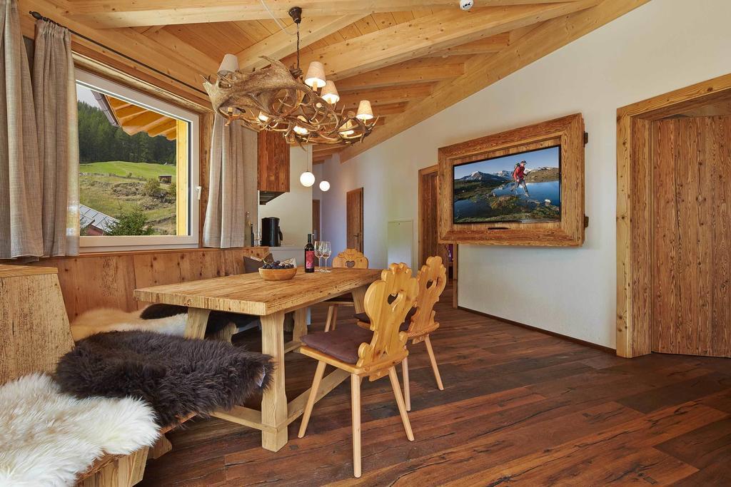 Alpendiamond Ski In & Bike Out Apartments Top 200, 400 & Penthouse 600 Solden Bilik gambar